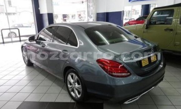 Nunua Ilio tumika Mercedes-Benz C-Classe Fedha Gari ndani ya Mocambique nchini Nampula Nunua Ilio tumika Mercedes-Benz C-Classe Fedha Gari ndani ya Mocambique nchini Nampula