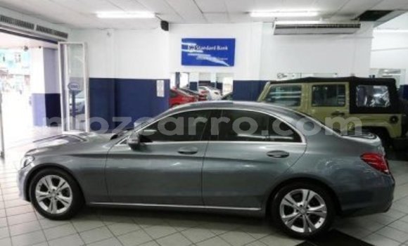 Nunua Ilio tumika Mercedes-Benz C-Classe Fedha Gari ndani ya Mocambique nchini Nampula Nunua Ilio tumika Mercedes-Benz C-Classe Fedha Gari ndani ya Mocambique nchini Nampula