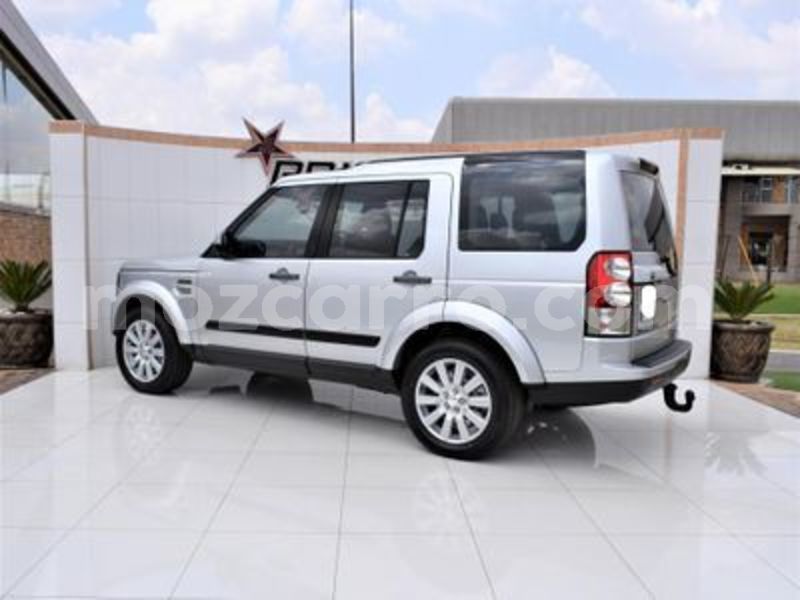 Big with watermark land rover discovery nampula mocambique 10507