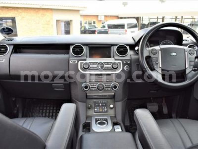 Big with watermark land rover discovery nampula mocambique 10507