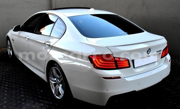 Nunua Ilio tumika BMW 5-Series Nyeupe Gari ndani ya Maputo nchini Maputo Nunua Ilio tumika BMW 5-Series Nyeupe Gari ndani ya Maputo nchini Maputo