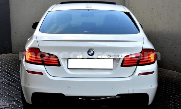 Nunua Ilio tumika BMW 5-Series Nyeupe Gari ndani ya Maputo nchini Maputo Nunua Ilio tumika BMW 5-Series Nyeupe Gari ndani ya Maputo nchini Maputo