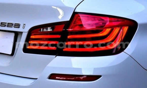Nunua Ilio tumika BMW 5-Series Nyeupe Gari ndani ya Maputo nchini Maputo Nunua Ilio tumika BMW 5-Series Nyeupe Gari ndani ya Maputo nchini Maputo