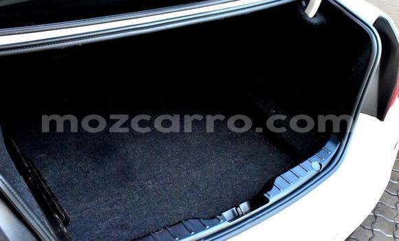 Nunua Ilio tumika BMW 5-Series Nyeupe Gari ndani ya Maputo nchini Maputo Nunua Ilio tumika BMW 5-Series Nyeupe Gari ndani ya Maputo nchini Maputo