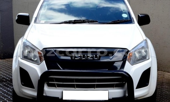 Tenga Tsaru Isuzu KB Zvimwe Mota in Mocambique in Nampula Tenga Tsaru Isuzu KB Zvimwe Mota in Mocambique in Nampula