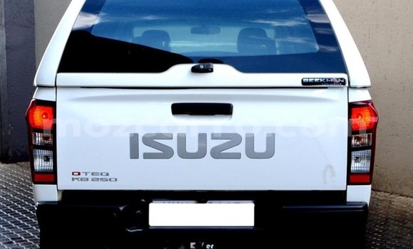 Tenga Tsaru Isuzu KB Zvimwe Mota in Mocambique in Nampula Tenga Tsaru Isuzu KB Zvimwe Mota in Mocambique in Nampula