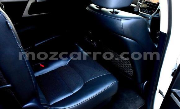 Tenga Tsaru Toyota Land Cruiser Zvimwe Mota in Maputo in Maputo Tenga Tsaru Toyota Land Cruiser Zvimwe Mota in Maputo in Maputo