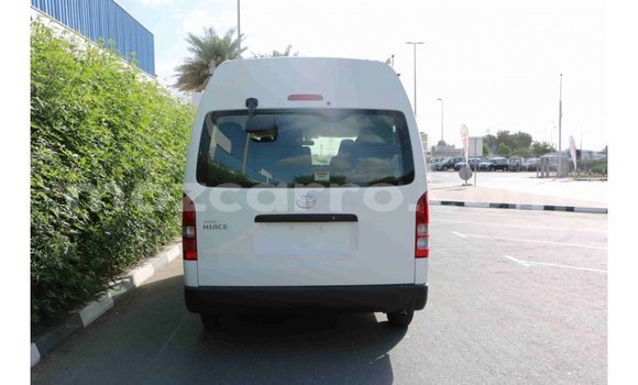 Comprar Importar Toyota Hiace Branco Carro em Import - Dubai em Cabo Delgado Comprar Importar Toyota Hiace Branco Carro em Import - Dubai em Cabo Delgado