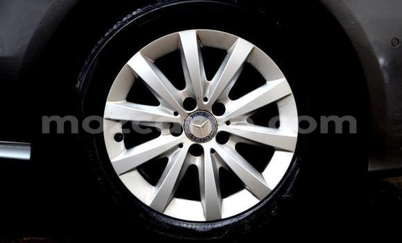 Comprar Usado Mercedes-Benz C180 coupe De outros Carro em Moçambique em Nampula Comprar Usado Mercedes-Benz C180 coupe De outros Carro em Moçambique em Nampula