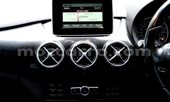 Comprar Usado Mercedes-Benz C180 coupe De outros Carro em Moçambique em Nampula Comprar Usado Mercedes-Benz C180 coupe De outros Carro em Moçambique em Nampula