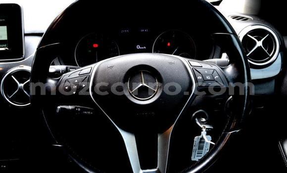 Comprar Usado Mercedes-Benz C180 coupe De outros Carro em Moçambique em Nampula Comprar Usado Mercedes-Benz C180 coupe De outros Carro em Moçambique em Nampula
