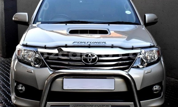 Comprar Usado Toyota Fortuner De outros Carro em Moçambique em Nampula Comprar Usado Toyota Fortuner De outros Carro em Moçambique em Nampula