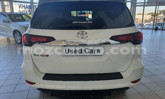 Buy Used Toyota Fortuner White Car in Maputo in Maputo Buy Used Toyota Fortuner White Car in Maputo in Maputo