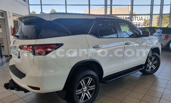 Buy Used Toyota Fortuner White Car in Maputo in Maputo Buy Used Toyota Fortuner White Car in Maputo in Maputo