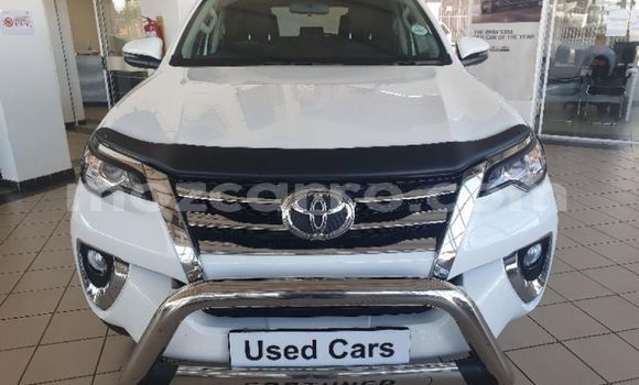 Buy Used Toyota Fortuner White Car in Maputo in Maputo Buy Used Toyota Fortuner White Car in Maputo in Maputo