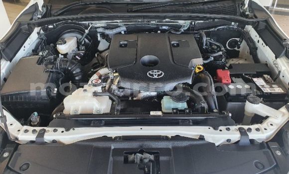 Buy Used Toyota Fortuner White Car in Maputo in Maputo Buy Used Toyota Fortuner White Car in Maputo in Maputo