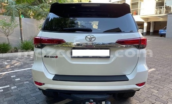 Comprar Usado Toyota Fortuner Branco Carro em Maputo em Maputo Comprar Usado Toyota Fortuner Branco Carro em Maputo em Maputo