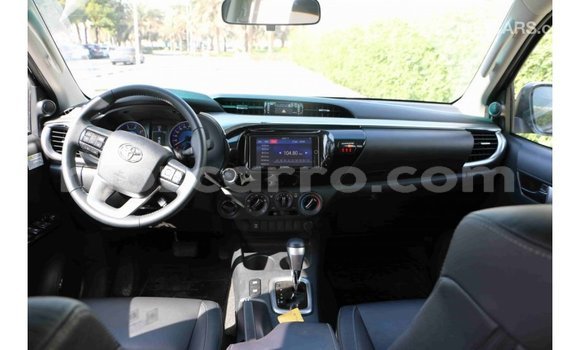 Comprar Importar Toyota Hilux Preto Carro em Import - Dubai em Cabo Delgado Comprar Importar Toyota Hilux Preto Carro em Import - Dubai em Cabo Delgado