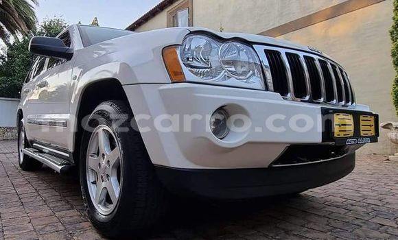 Comprar Usado Jeep Grand Cherokee Branco Carro em Maputo em Maputo
