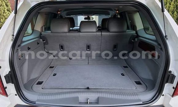 Buy Used Jeep Grand Cherokee White Car in Maputo in Maputo Buy Used Jeep Grand Cherokee White Car in Maputo in Maputo