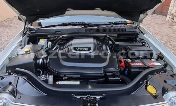 Buy Used Jeep Grand Cherokee White Car in Maputo in Maputo Buy Used Jeep Grand Cherokee White Car in Maputo in Maputo