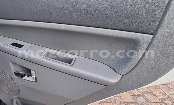 Buy Used Jeep Grand Cherokee White Car in Maputo in Maputo Buy Used Jeep Grand Cherokee White Car in Maputo in Maputo