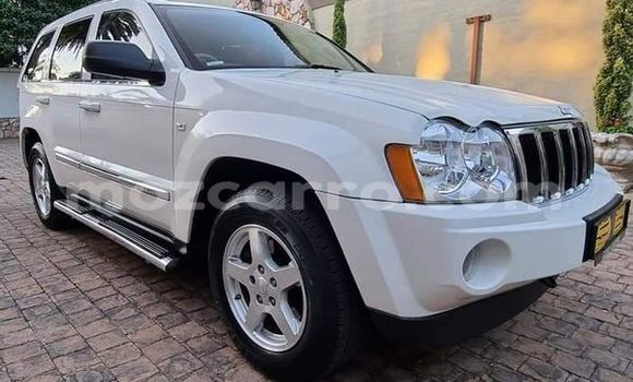 Buy Used Jeep Grand Cherokee White Car in Maputo in Maputo Buy Used Jeep Grand Cherokee White Car in Maputo in Maputo