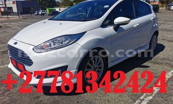 Nunua Ilio tumika Ford Fiesta Nyeupe Gari ndani ya Maputo nchini Maputo