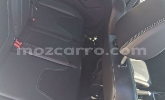 Tenga Tsaru Ford Fiesta Chena Mota in Maputo in Maputo Tenga Tsaru Ford Fiesta Chena Mota in Maputo in Maputo