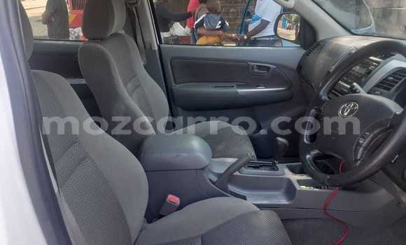 Tenga Tsaru Toyota Pickup Chena Mota in Maputo in Maputo Tenga Tsaru Toyota Pickup Chena Mota in Maputo in Maputo