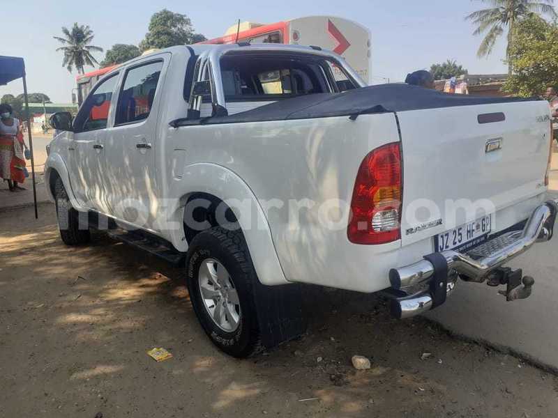 Big with watermark toyota pickup maputo maputo 10556