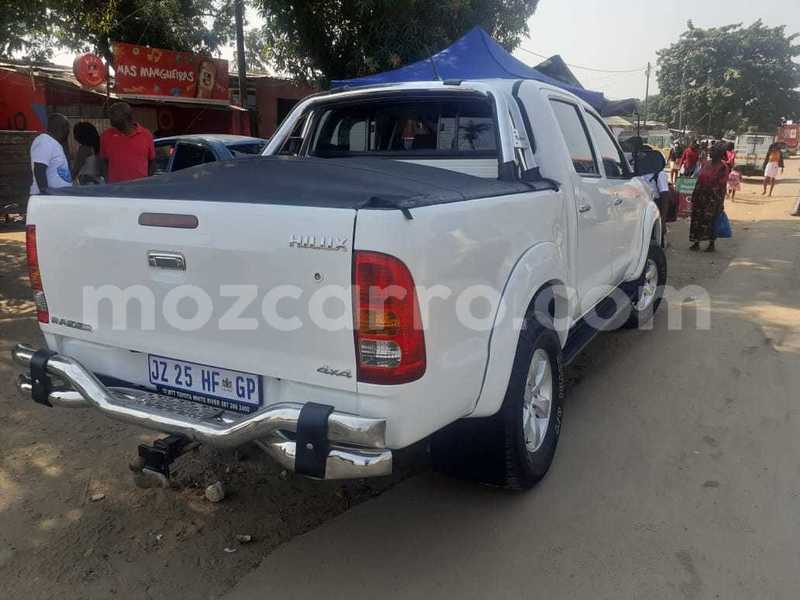 Big with watermark toyota pickup maputo maputo 10556