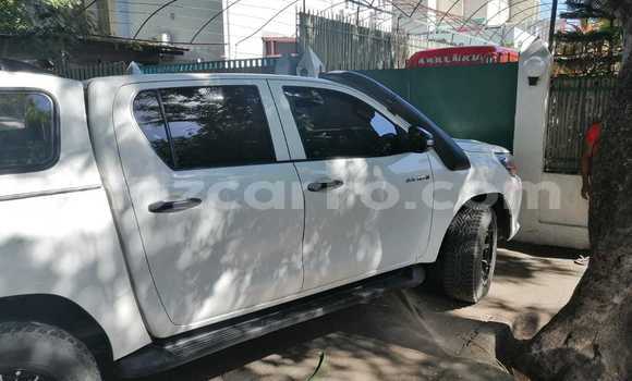 Tenga Tsaru Toyota Pickup Chena Mota in Mocambique in Nampula Tenga Tsaru Toyota Pickup Chena Mota in Mocambique in Nampula