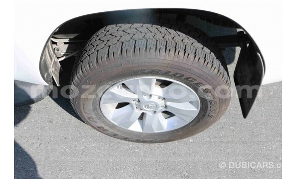 Comprar Importar Toyota Hilux Preto Carro em Import - Dubai em Cabo Delgado Comprar Importar Toyota Hilux Preto Carro em Import - Dubai em Cabo Delgado