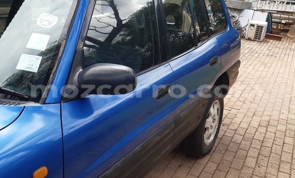 Comprar Usado Toyota RAV4 Azul Carro em Mutarara em Tete Comprar Usado Toyota RAV4 Azul Carro em Mutarara em Tete