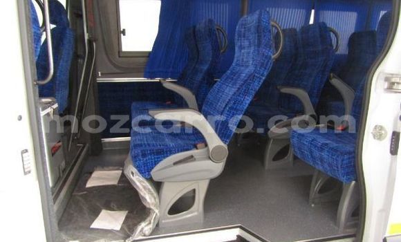 Nunua Ilio tumika Mercedes‒Benz 190 Nyeupe Gari ndani ya Maputo nchini Maputo Nunua Ilio tumika Mercedes‒Benz 190 Nyeupe Gari ndani ya Maputo nchini Maputo