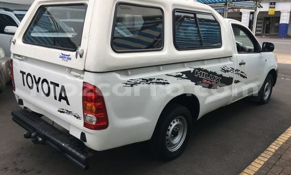 Comprar Usado Toyota Hilux Branco Carro em Maputo em Maputo Comprar Usado Toyota Hilux Branco Carro em Maputo em Maputo