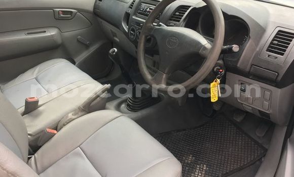 Comprar Usado Toyota Hilux Branco Carro em Maputo em Maputo Comprar Usado Toyota Hilux Branco Carro em Maputo em Maputo