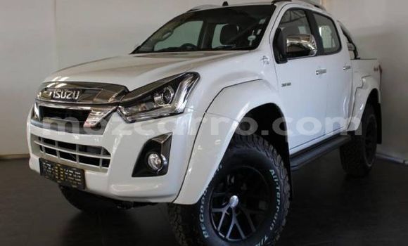 Comprar Usado Isuzu D-MAX Branco Carro em Maputo em Maputo