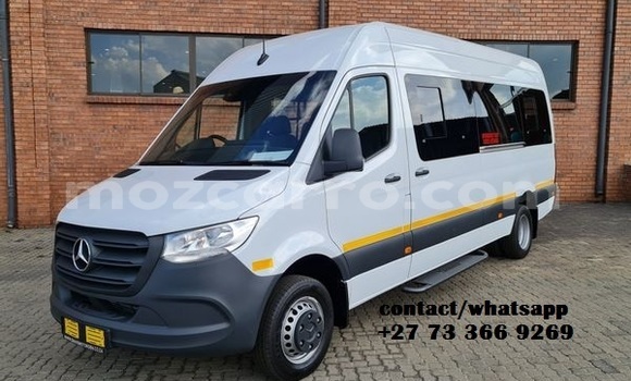 Nunua Ilio tumika Mercedes‒Benz S-klasse Nyeupe Gari ndani ya Maputo nchini Maputo