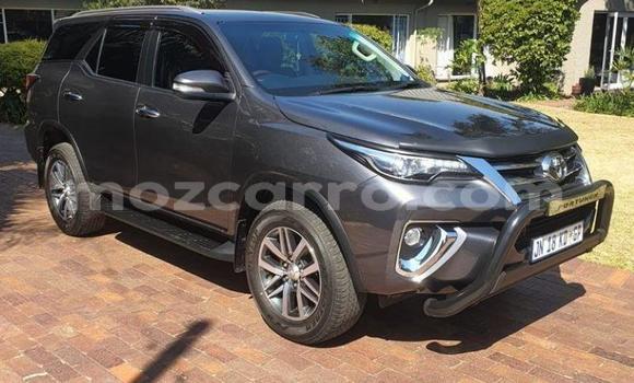 Tenga Tsaru Toyota Fortuner Zvimwe Mota in Zumbo in Tete Tenga Tsaru Toyota Fortuner Zvimwe Mota in Zumbo in Tete