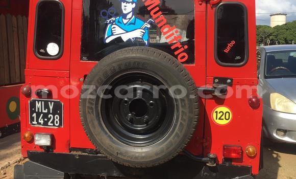 Buy Used Land Rover Defender Red Car in Mocambique in Nampula Buy Used Land Rover Defender Red Car in Mocambique in Nampula
