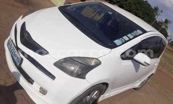 Nunua Ilio tumika Toyota Ractis Nyeupe Gari ndani ya Maputo nchini Maputo Nunua Ilio tumika Toyota Ractis Nyeupe Gari ndani ya Maputo nchini Maputo