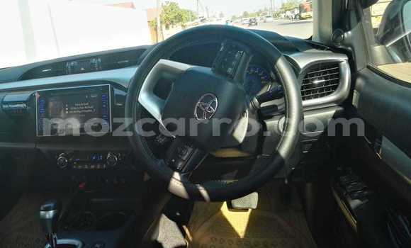 Nunua Ilio tumika Toyota Hiluxe Revo Nyeupe Gari ndani ya Mocambique nchini Nampula Nunua Ilio tumika Toyota Hiluxe Revo Nyeupe Gari ndani ya Mocambique nchini Nampula