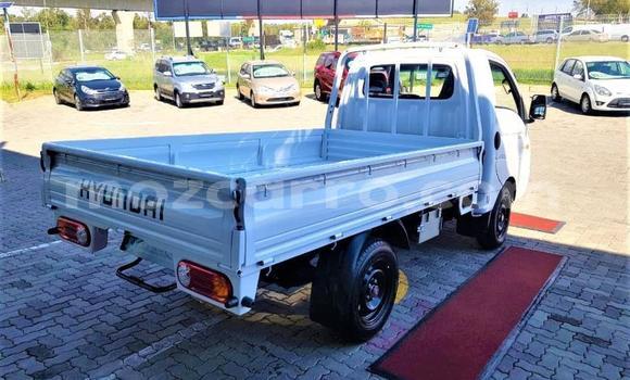 Tenga Tsaru Hyundai H1 Chena Mota in Maputo in Maputo Tenga Tsaru Hyundai H1 Chena Mota in Maputo in Maputo
