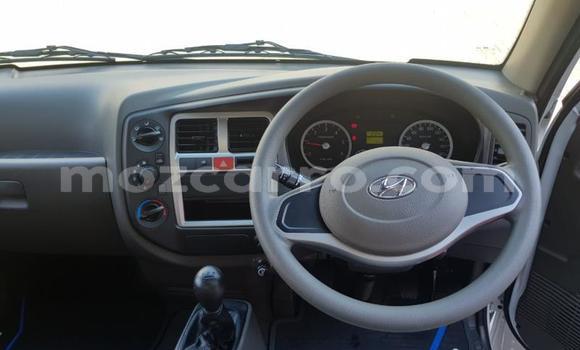 Comprar Usado Hyundai H1 Branco Carro em Maputo em Maputo Comprar Usado Hyundai H1 Branco Carro em Maputo em Maputo