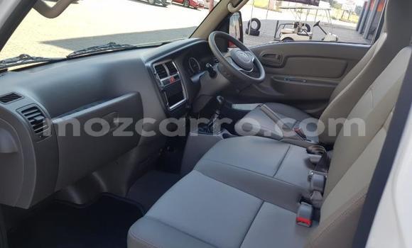 Comprar Usado Hyundai H1 Branco Carro em Maputo em Maputo Comprar Usado Hyundai H1 Branco Carro em Maputo em Maputo