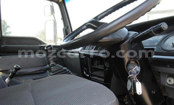 Comprar Usado Isuzu FTR 850 Branco Caminhão em Maputo em Maputo Comprar Usado Isuzu FTR 850 Branco Caminhão em Maputo em Maputo