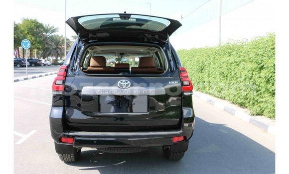 Comprar Importar Toyota Prado Branco Carro em Import - Dubai em Cabo Delgado Comprar Importar Toyota Prado Branco Carro em Import - Dubai em Cabo Delgado