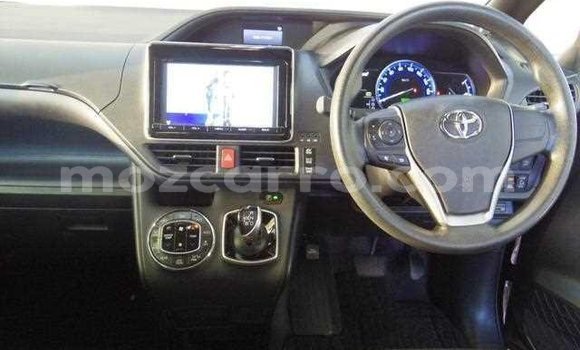 Buy Import Toyota Noah Other Car in Maputo in Maputo Buy Import Toyota Noah Other Car in Maputo in Maputo